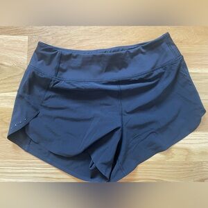 Athleta Run With It 3.5” Running Shorts, Black, Small